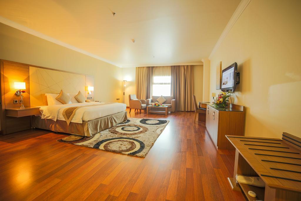 Golden Tulip Hotel Buraidah Al Qassim Zewnętrze zdjęcie